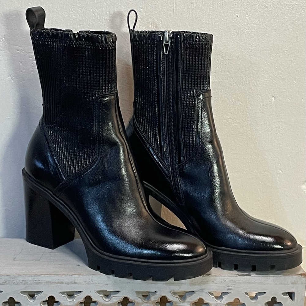 #0105 NWOT-dolce vita Rugged black elastic top side zip moto boot 3.5 heel-7.5 - Picture 1 of 9